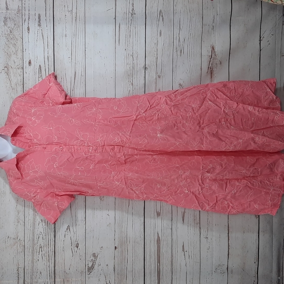 Chelsea Studio Dress - Picture 1 of 9